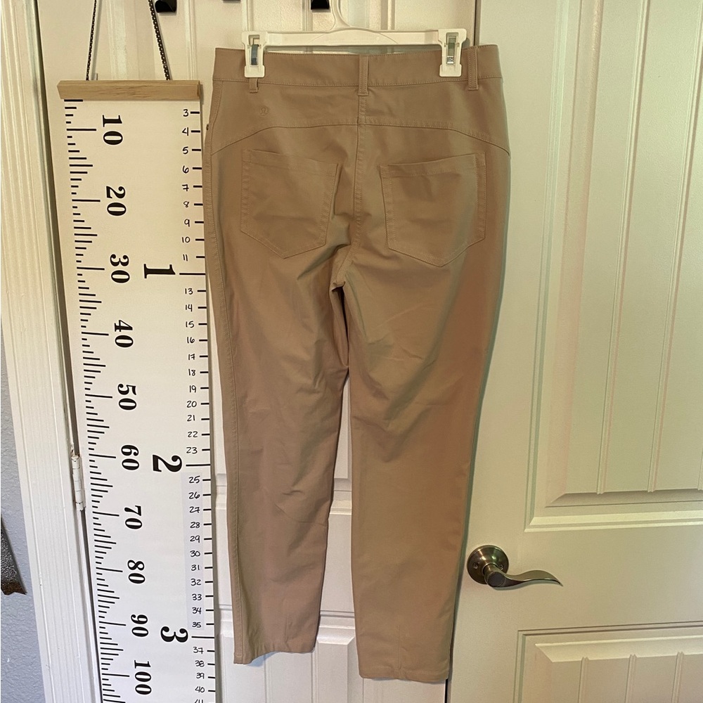 Lululemon 5 Pocket Slim-Leg Pant Jean
Lightweight EUC NWOT - Picture 2 of 6